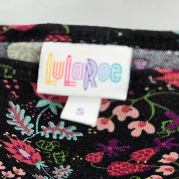 LuLaRoe Dark Floral Oversized Short Sleeved Tunic Top Small - Picture 4 of 6